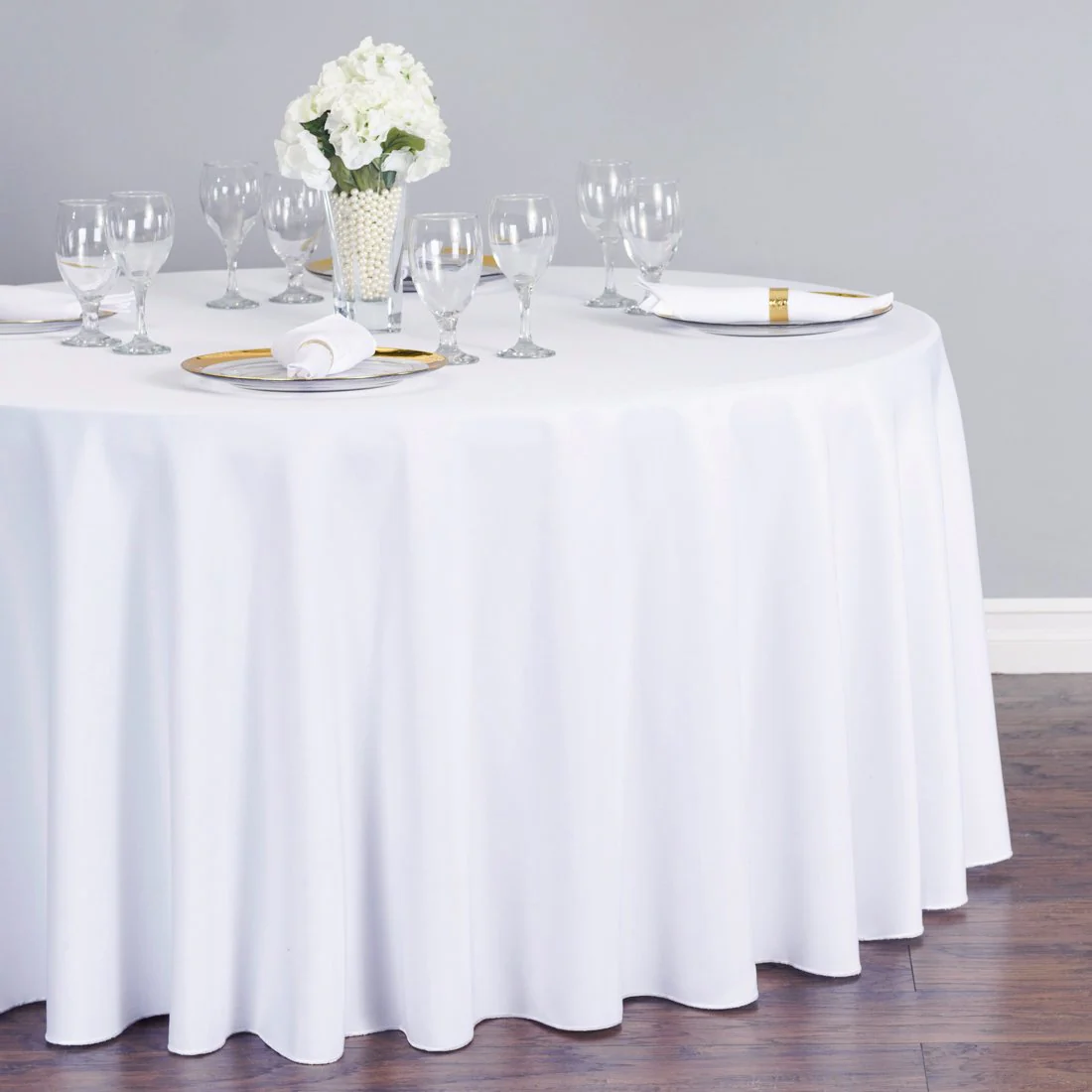 132 in. Round Polyester Tablecloth (20 Colors) - Image 5