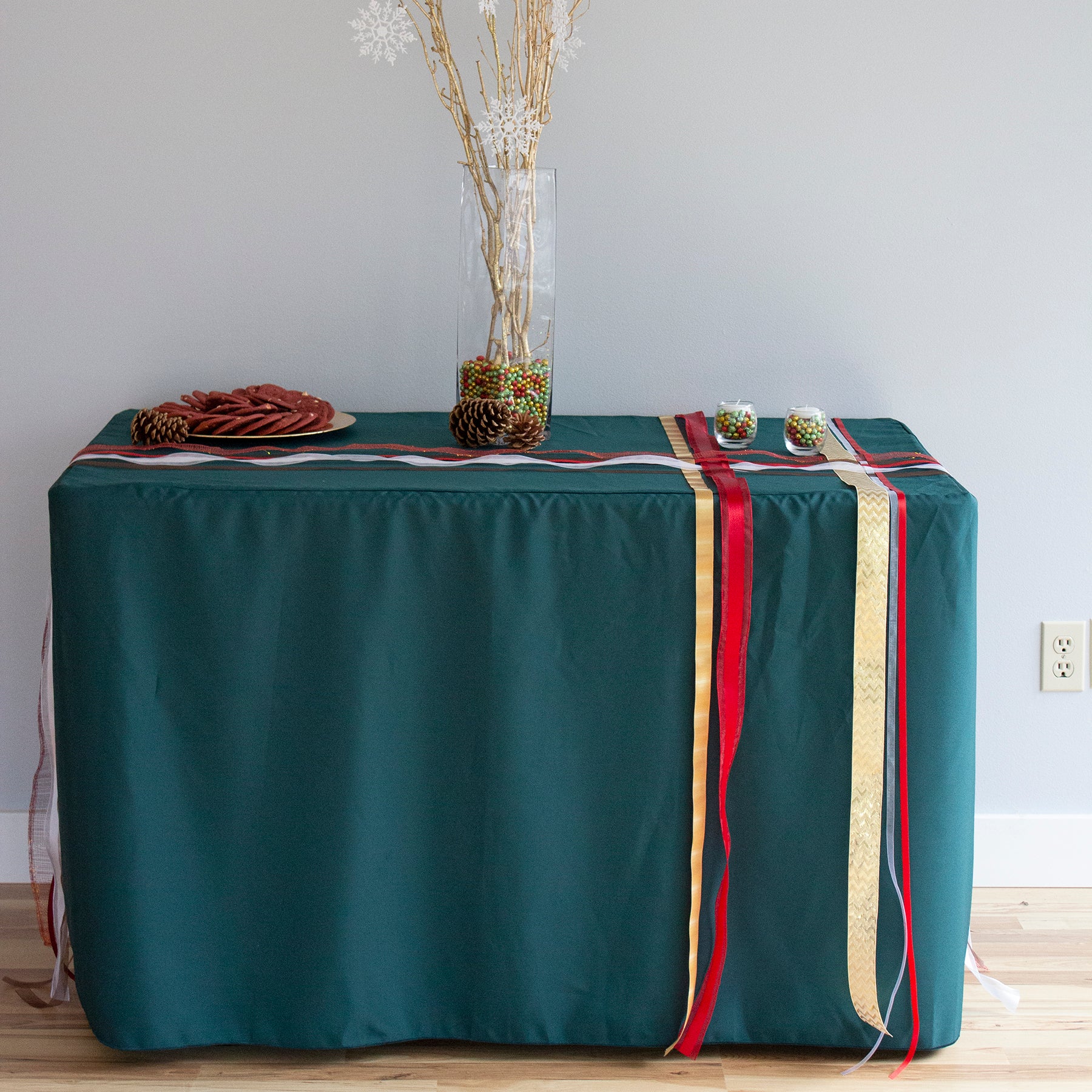4 ft. Fitted Polyester Tablecloth (7 Colors) - Image 16