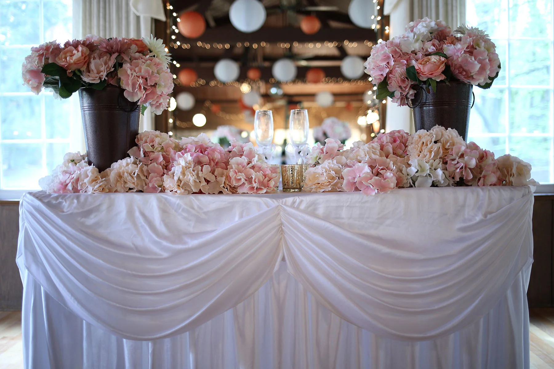 4 ft. Drape Chiffon All-In-1 Tablecloth/Pleated Skirt (8 colors) - Image 8