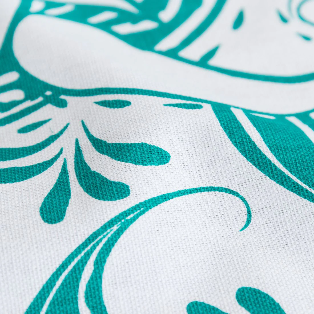 60 X 102 in. Rectangular Paisley Cotton Tablecloth (4 Colors) - Image 5