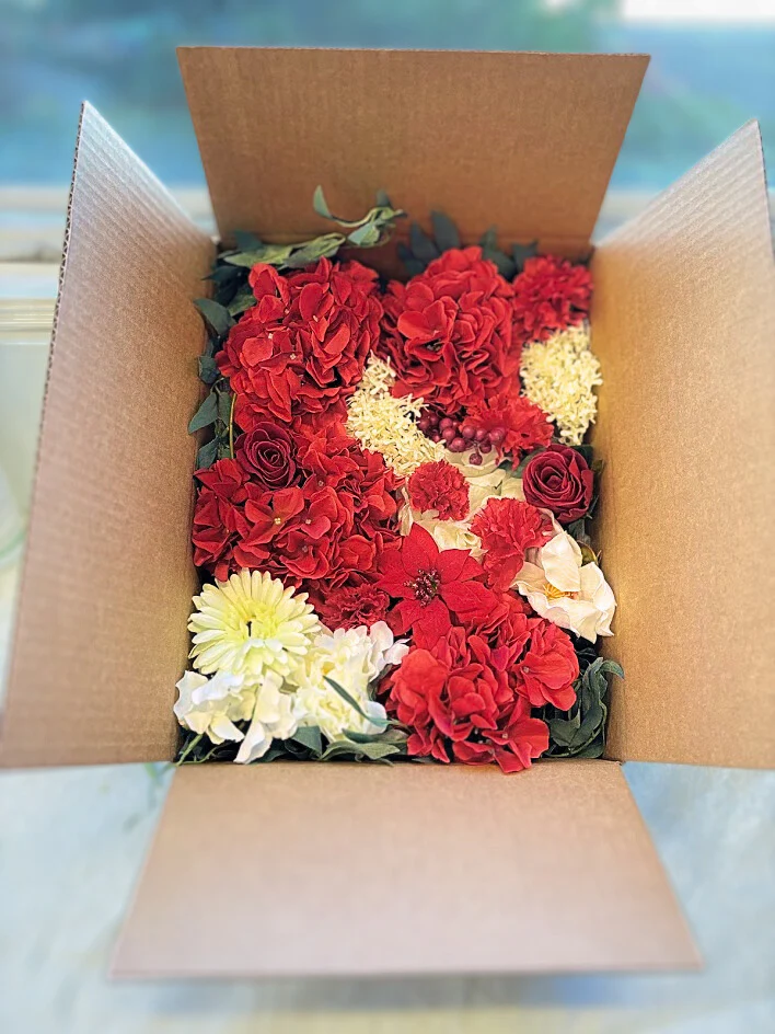 Eternity Flower Blooms Box - Image 4